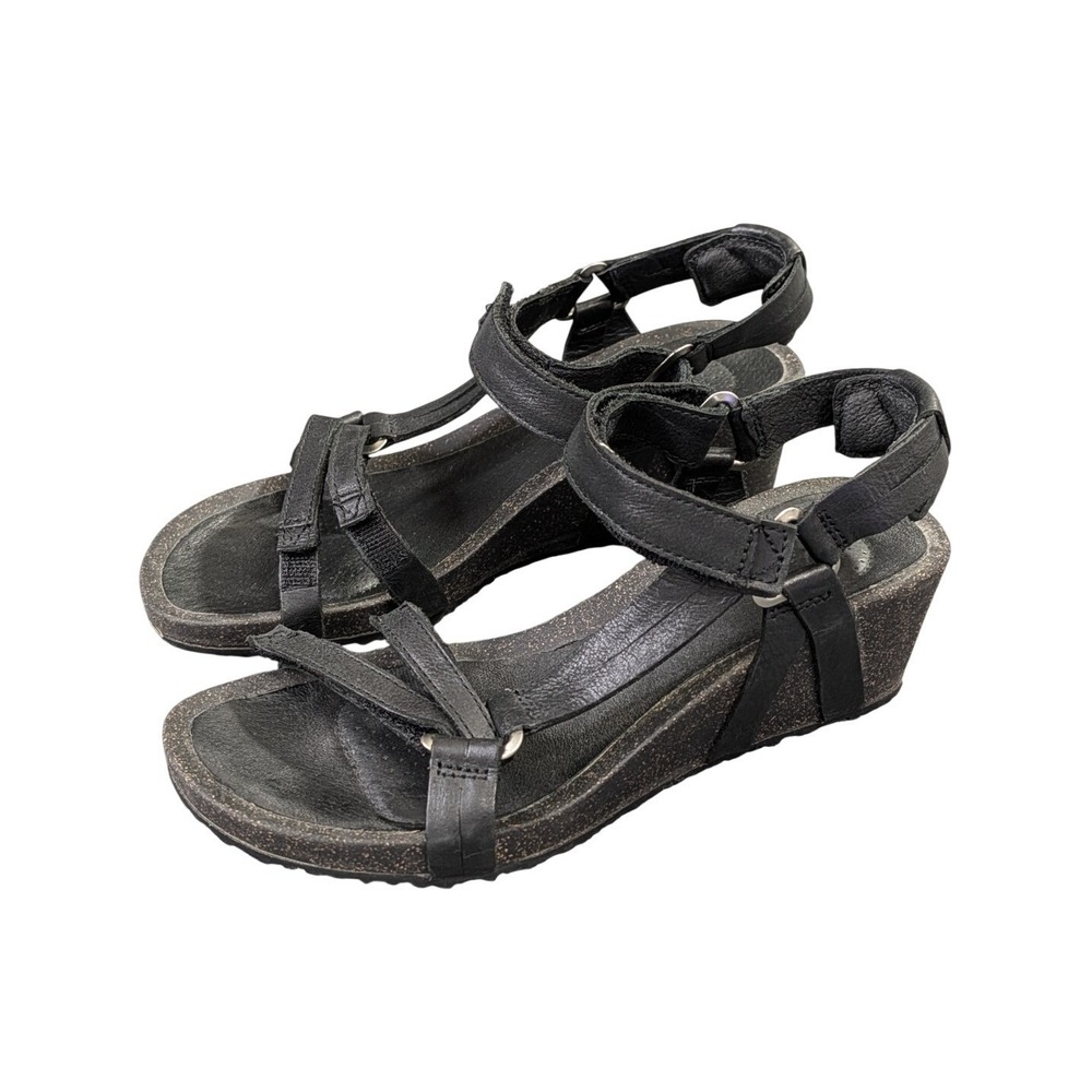 Teva Ysidro Wedge Sandal Women 6 Black Leather Casual Travel Comfort Minimalist